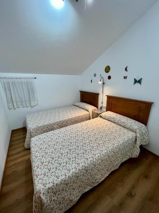 شقة Casa En San Pantaleon Paderne المظهر الخارجي الصورة